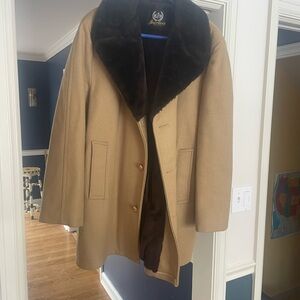 Vintage Aberdeen wool men’s Tan Overcoat Brown Fur Collar